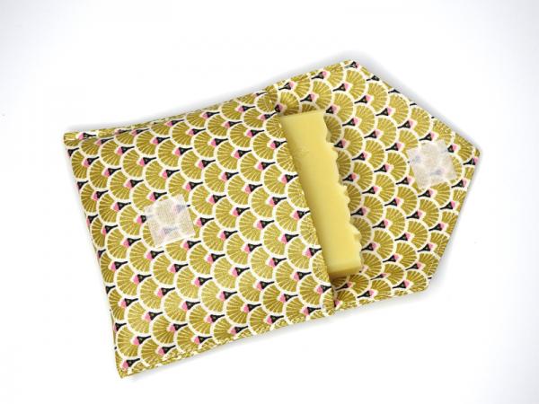 Pochette à savon - or